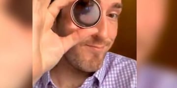 Un oculista es furor en TikTok al mostrar cómo ve al mundo un miope