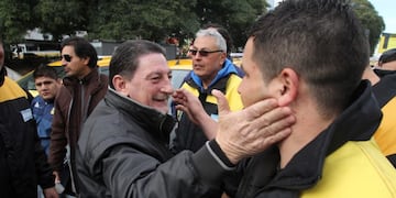 Taxistas protestaron contra Uber en Buenos Aires\u002E
