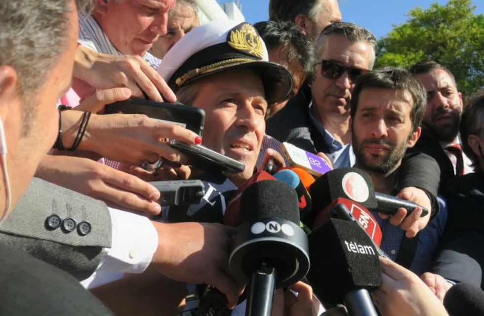 Reconocen que la búsqueda del submarino está en una etapa 'crítica'