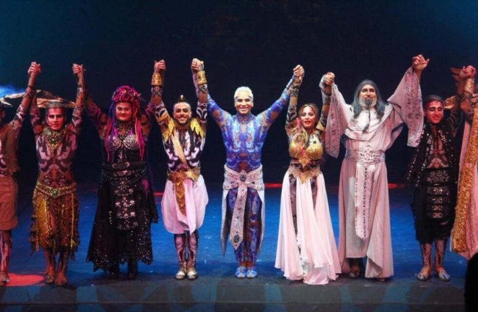 Acrobacias, ballet sobre hielo, comedia y drama para el fin de semana
