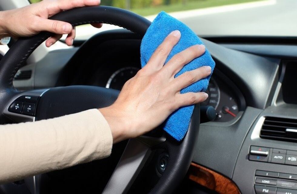 Cómo mantener limpio el interior de tu auto