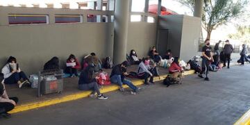 Jujeños varados en la terminal de Córdoba