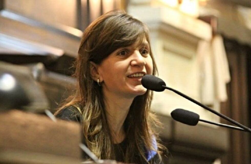 Fernanda Raverta aseguró que es necesario un Ministerio de Ciencia