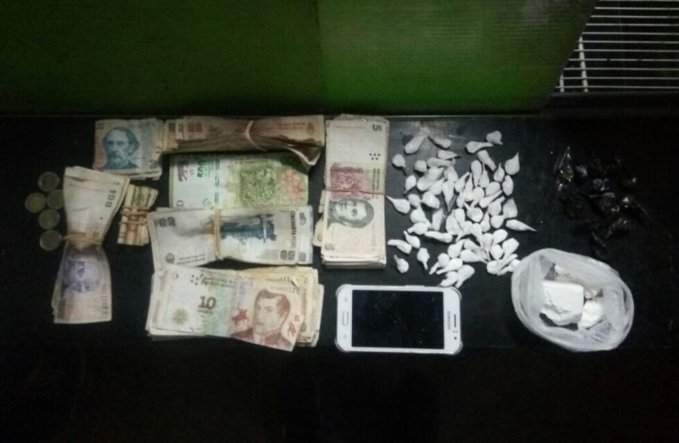 Les secuestran cocaína, herramientas, y 100 kilos de carne