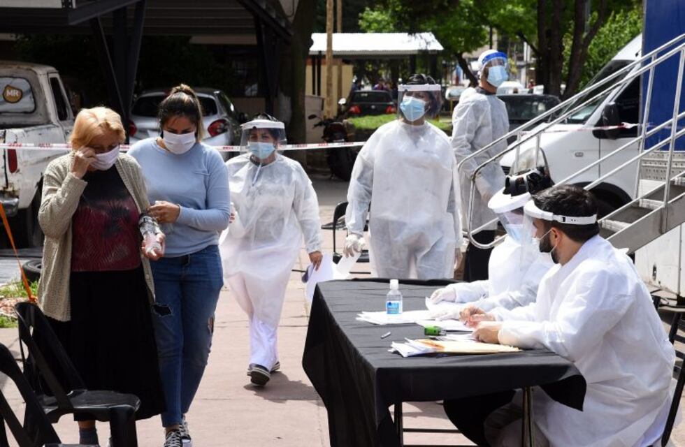 Coronavirus en Santa Fe: hubo 2.154 casos y 49 muertes