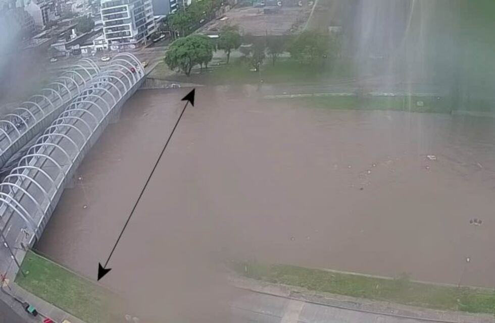 Tormenta en Córdoba: impresionante creciente del río Suquía (fotos y videos)