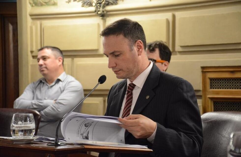 Evalúan un juicio político para el juez de la causa Glaría