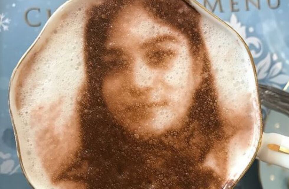 La moda selfieccino: cómo tomarte un café con tu cara