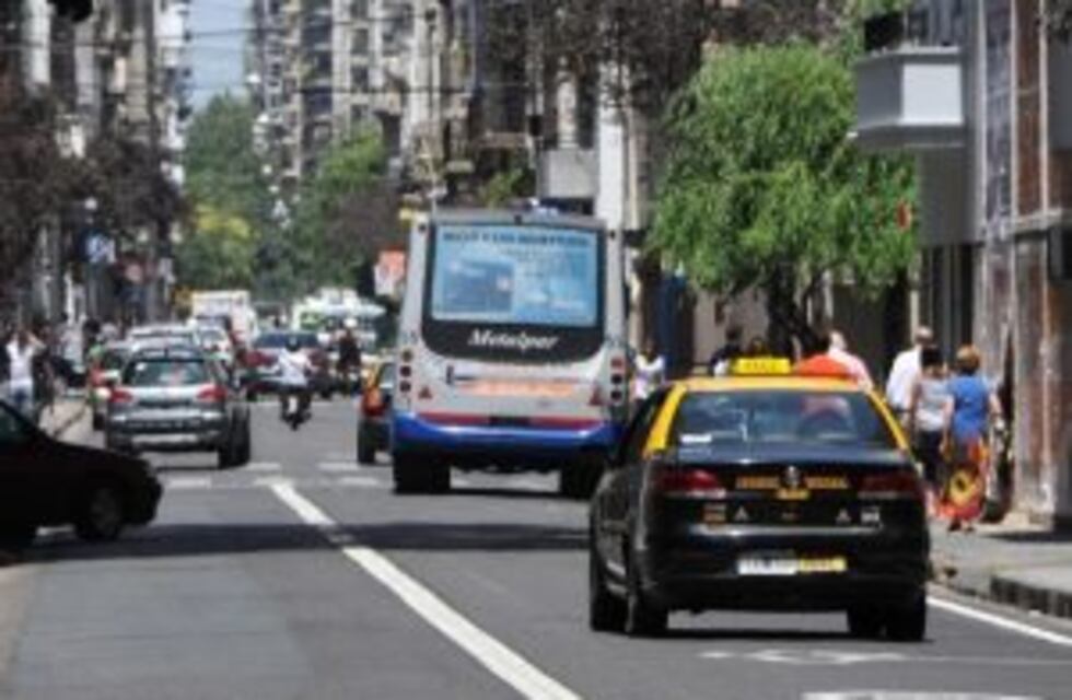 La Municipalidad definió el esquema de trabajo para el transporte público durante las fiestas