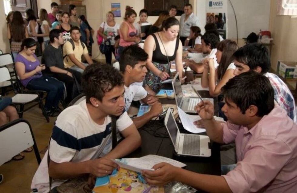 Los beneficiarios de las becas Progresar cobrarán un bono a fin de año