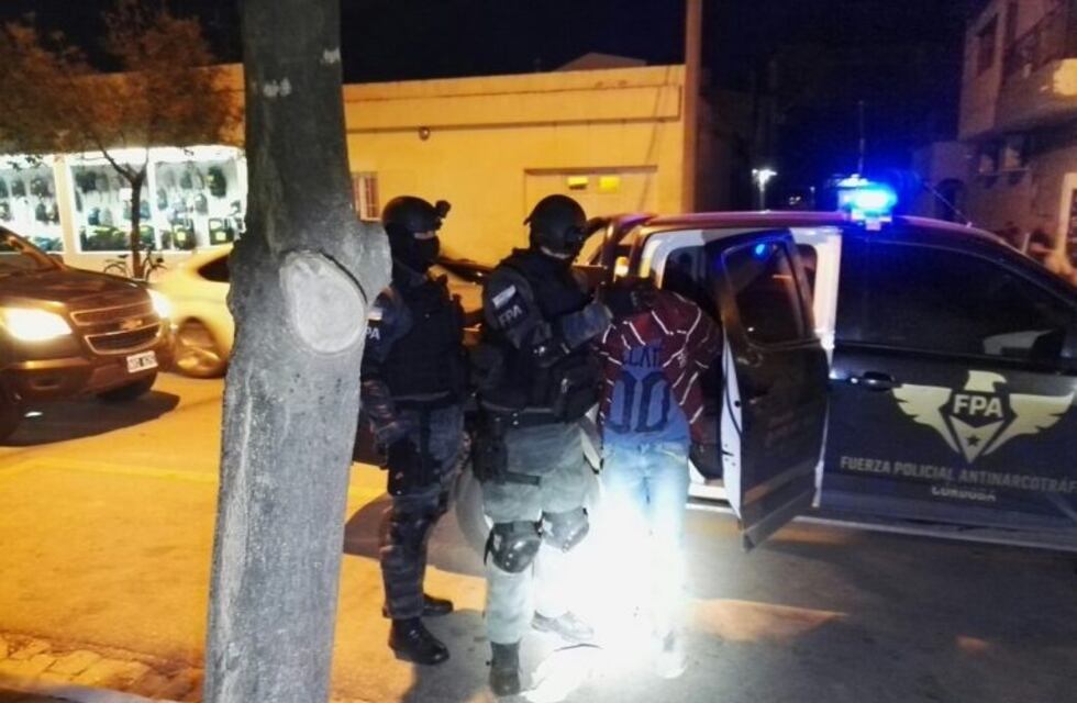 Cuatro detenidos por vender droga frente a un jardín de infantes