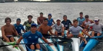 Palistas Misioneros entrenan en cadetes damas y cadetes, además de Kayak (F\u002E Tuerca)