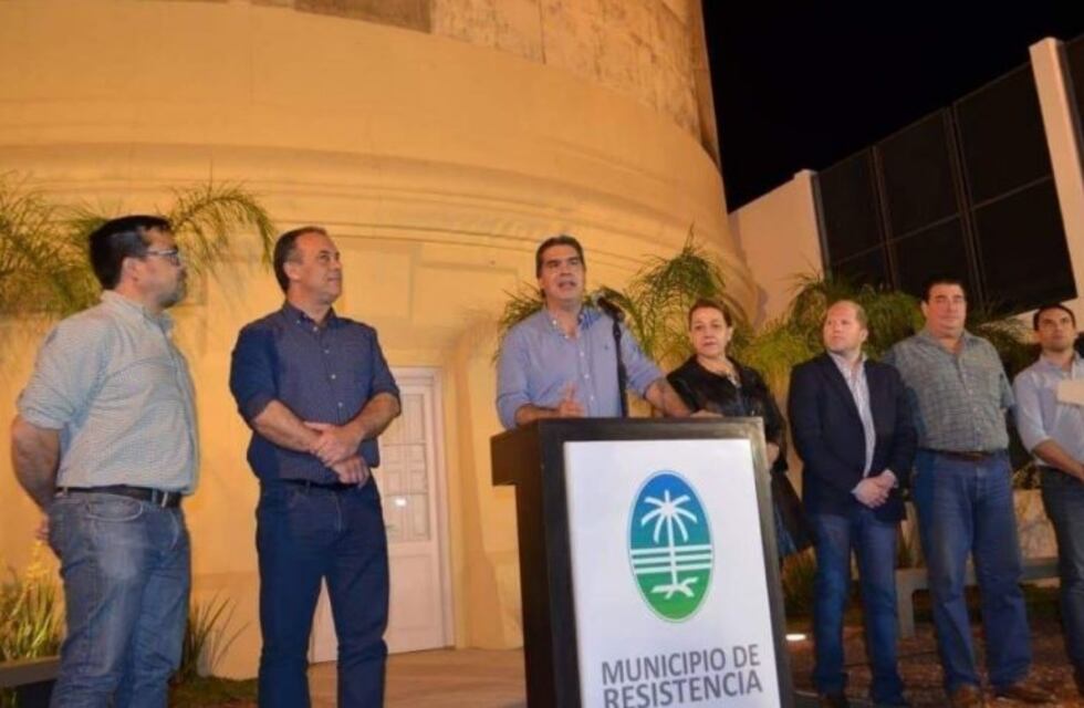 Capitanich inauguró la plazoleta del histórico tanque de agua