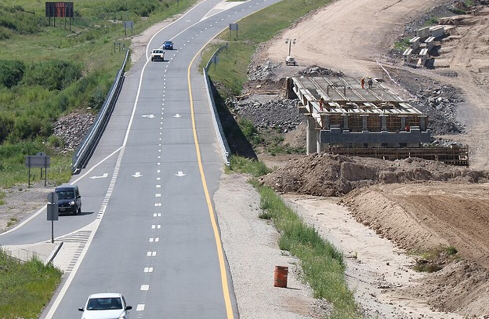 Avanza la obra del perilago Piedras Moras en la autovía Río Cuarto Córdoba