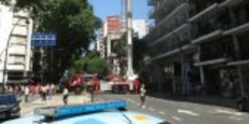 DYN804, BUENOS AIRES 07/12/2016, INCENDIO EN EDIFICIO DE AV SANTA FE Y SCALABRINI ORTIZ.FOTO:DYN7RODOLFO PEZZONI.