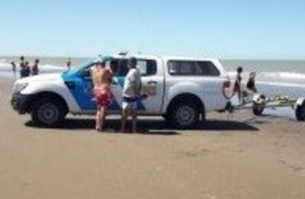 Continúa la búsqueda del pescador que desapareció en Monte Hermoso