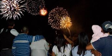 Fuegos artificiales\u002E Archivo\u002E