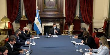 Massa en labor parlamentaria con la oposición\u002E (Foto: Cámara de Diputados)