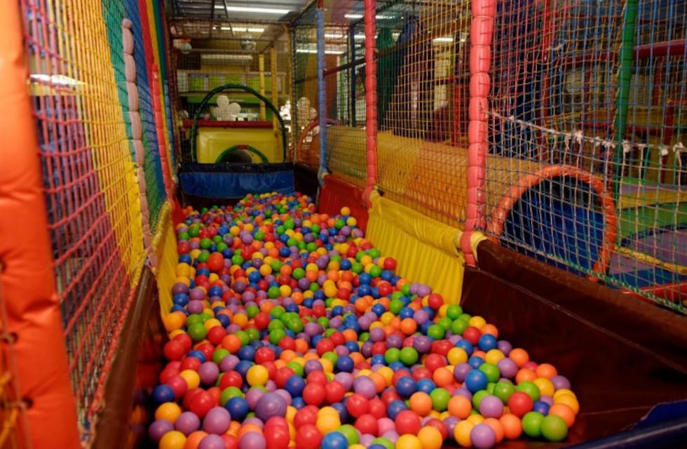 Incomprensible: denunció que echaron a su hijo de un pelotero "por gordo"