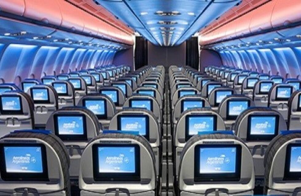 Aerolíneas ofrece más de 300 mil plazas para la temporada de ballenas