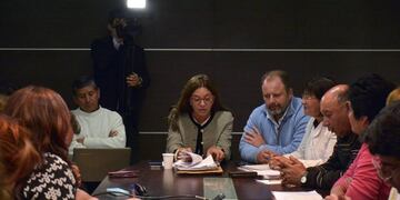 Docentes autoconvocados junto a Analía Berruezo\u002E (Web)