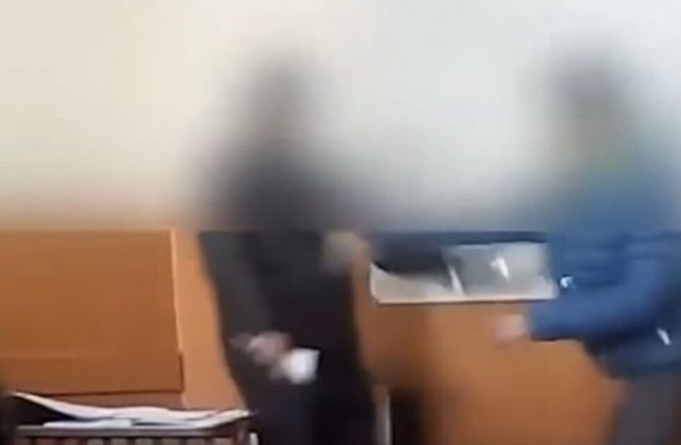 Tunuyán: un alumno agredió a golpes de puño a su profesor por haberle quitado el celular