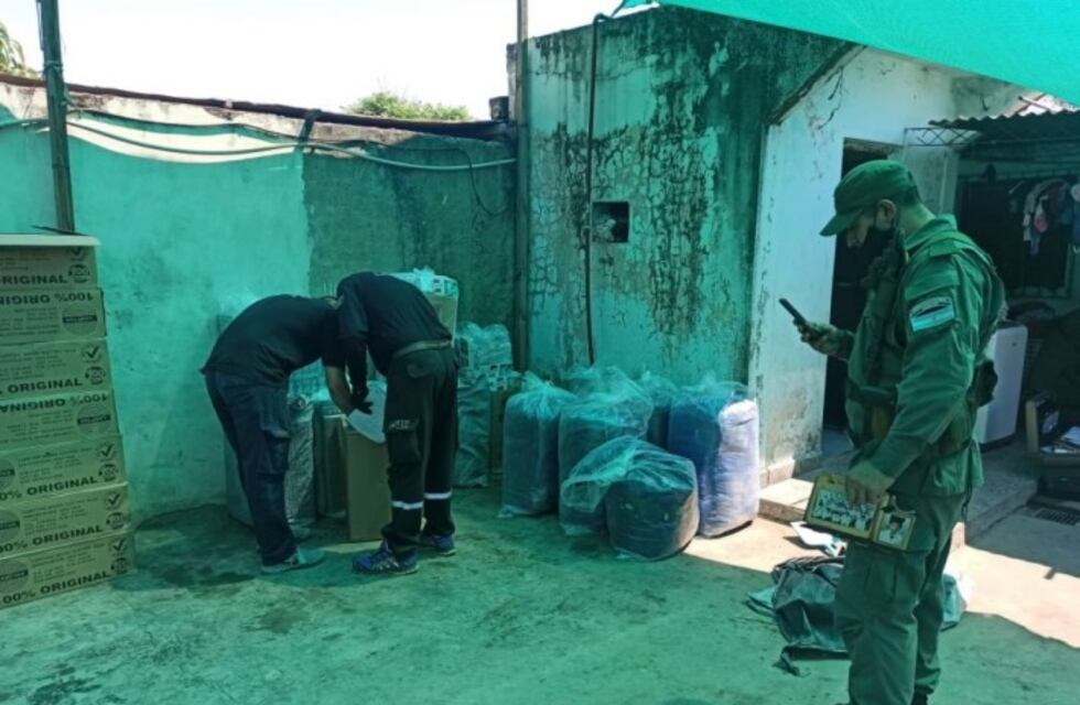 Detienen a Gendarme por robar 300 mil pesos y más de 2 mil dólares