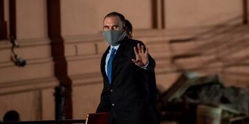 Martín Guzmán, ministro de Hacienda de la Nación, sale de la Casa Rosada\u002E (Clarín)