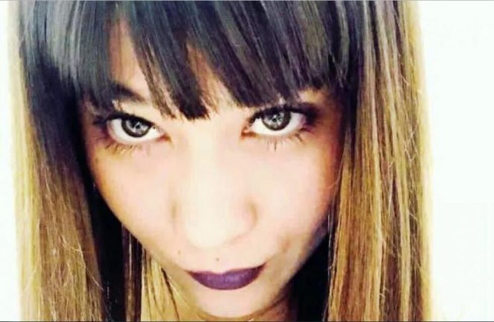 Aguardó a que su exnovia saliera del boliche y la atacó a golpes