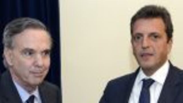 DYN26, BUENOS AIRES 30/08/16, EL SENADOR, MIGUEL PICHETTO, RECIBIO ESTA TARDE AL DIPUTADO,  SERGIO MASSA , DONDE ACORDARON AGENDA PARLAMENTARIA.FOTO:DYN/PRENSA MASSA buenos aires miguel angel pichetto sergio massa reunion titular del bloque de senadores d