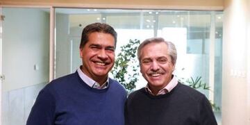 Capitanich recibió las felicitaciones de Alberto Fernández por su victoria electoral\u002E (Web)\u002E