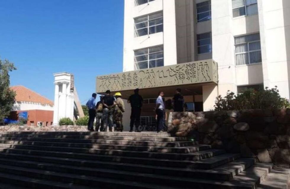 Amenaza de bomba: evacuaron el edificio del municipio de Guaymallén