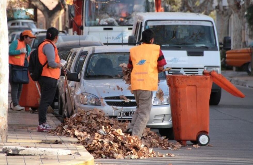 Frenarán la contratación de personal municipal