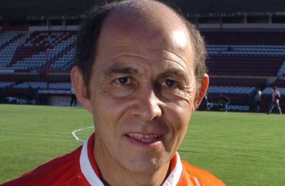 Imperdible nota a Bochini en Pequeñas Historias de canal Showsport