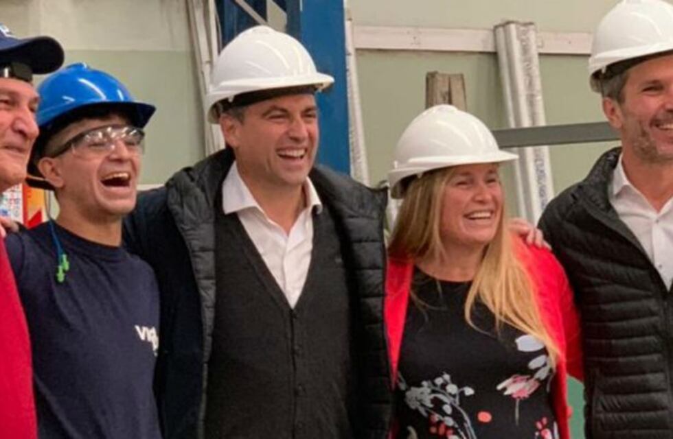 Carlos, el chico del CV a mano, le hizo una apuesta a Ramón Mestre por el clásico