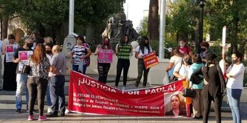 Marcha en Salta por el femicidio de Paola Tacacho (Foto tomada de La Gaceta)