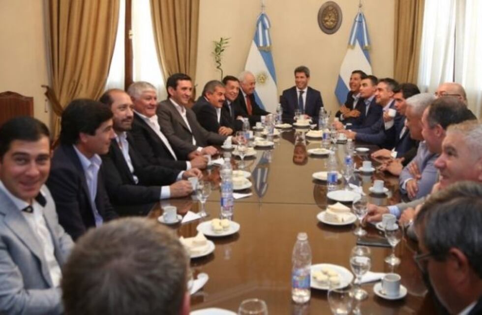 Boleta de luz: quieren que los municipios imiten a la provincia y bajen impuestos