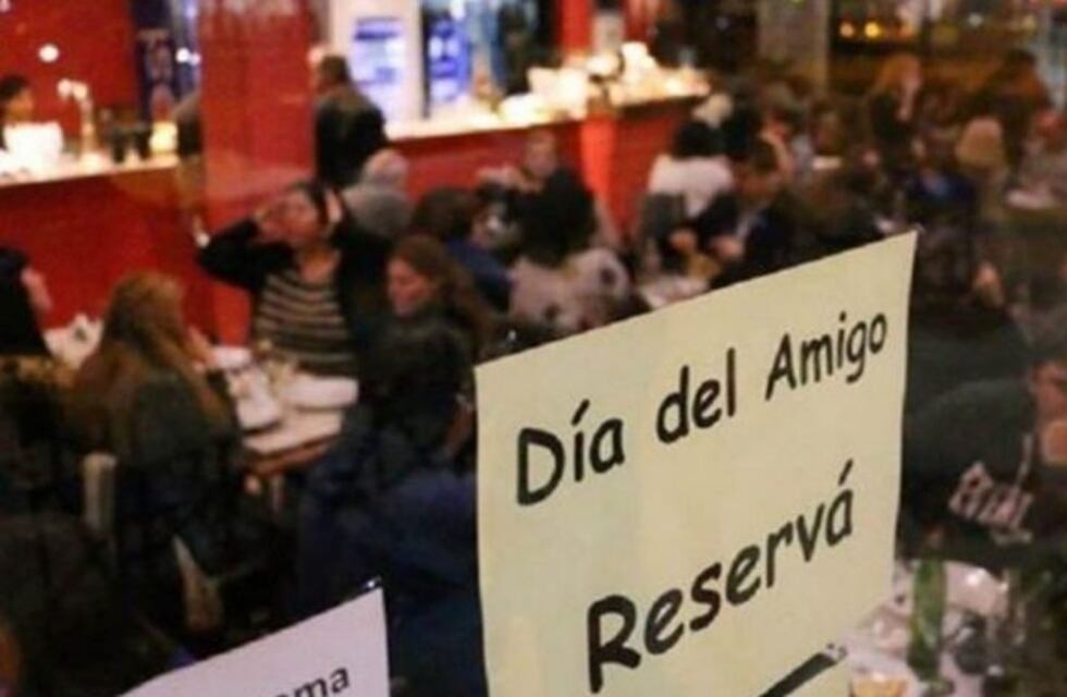 Día del Amigo: quedan muy pocas reservas en los bares de la Arístides