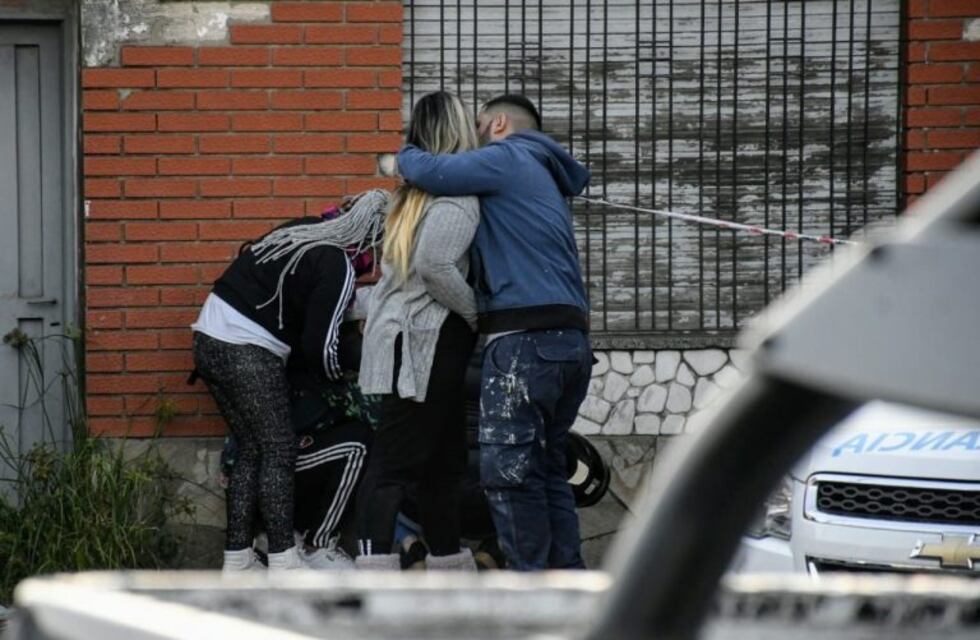 Omar Perotti recibe a la familia de Eduardo Trasante a dos días del asesinato