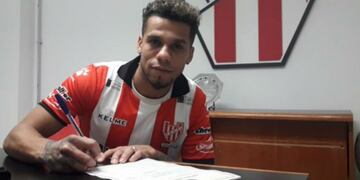 El volante empieza a mostrar el fútbol que lleva su firma\u002E