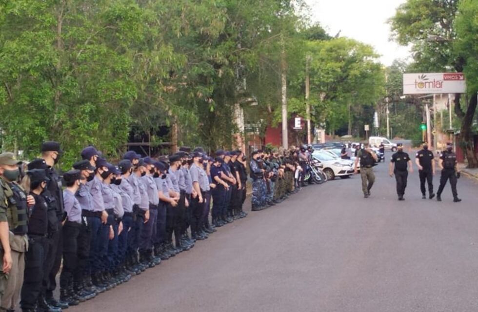 Fuerzas de seguridad realizaron un megaoperativo en Iguazú