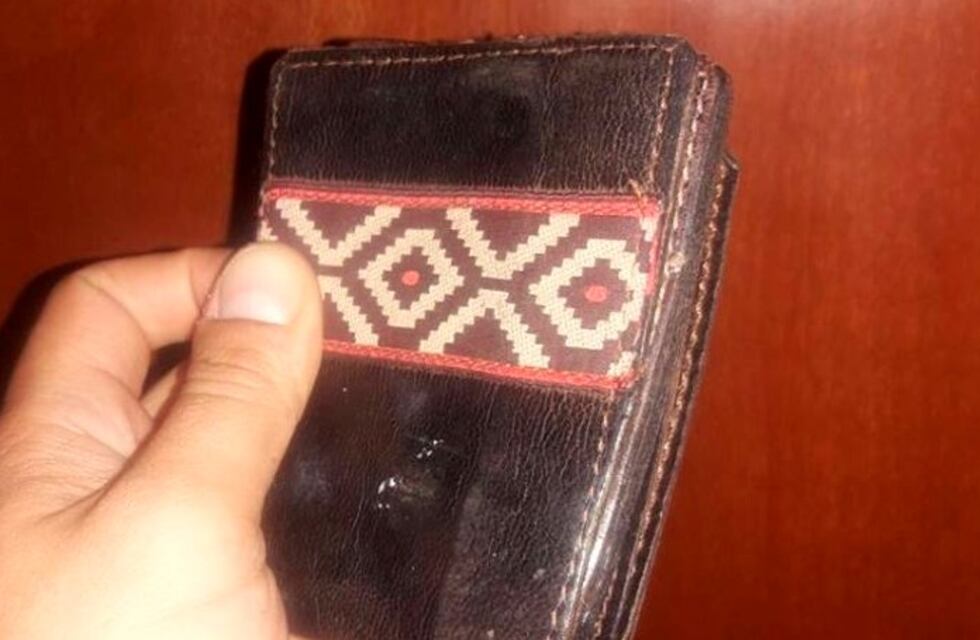Encontró una billetera con $ 8 mil y la devolvió a su dueño con un ingenioso método