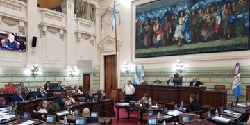Miembros de la Cámara baja habían reclamado abrir el debate luego del feriado\u002E (@diputadossf)