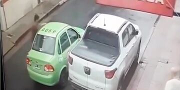 Robo a un jubilado (captura de video)\u002E