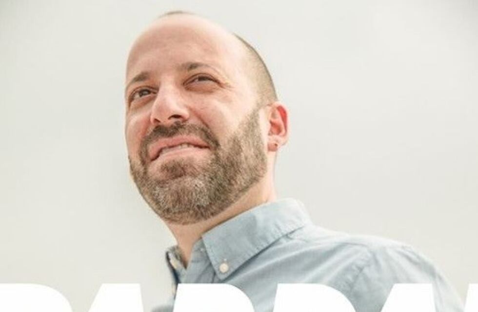 Guillermo Pardal, al ritmo de "Despacito" lanzó su campaña a concejal