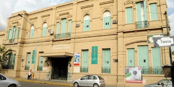La mujer fue asistida junto a su hija en le Hospital Cullen\u002E (Archivo)
