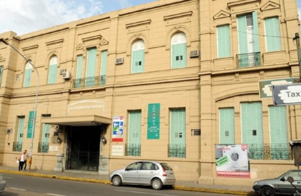 Siniestro fatal: joven motociclista murió al chocar con una camioneta