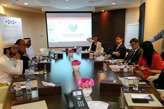 Emiratos Árabes Unidos y Misiones establecen alianzas para fomentar la robótica educativa en nuestro país