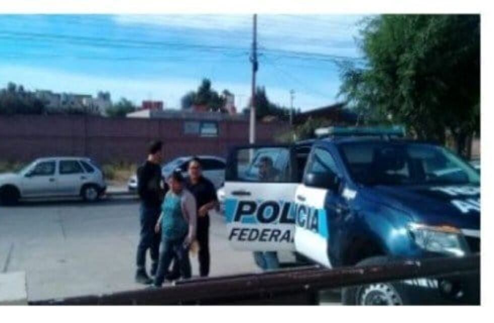 Detuvieron a pareja boliviana por vender un bebé