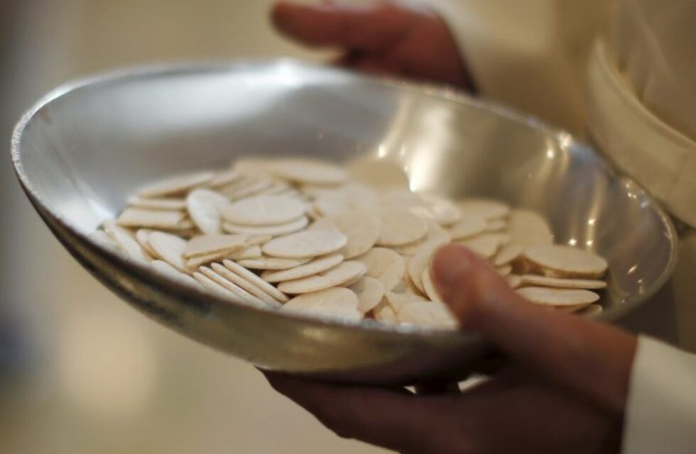 Polémica: el Vaticano, en contra de las hostias sin gluten